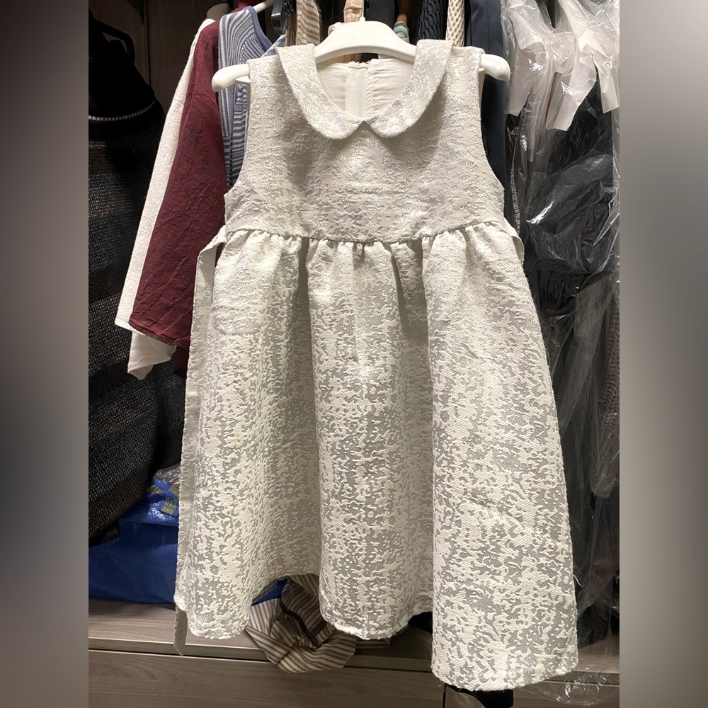 EGG by Suzan Lazar White and Silver Holiday Peter Pan Dress Size 6. NWT